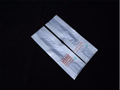 大街小巷的塑料袋是位大師？生物降（jiàng）解袋呢？