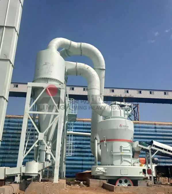 石膏超壓雷蒙磨機的工藝特點和（hé）設備價（jià）格