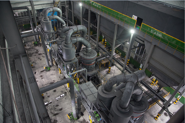 河南骚片AV蜜桃精品一区重(chóng)工煤粉加工設備生產線